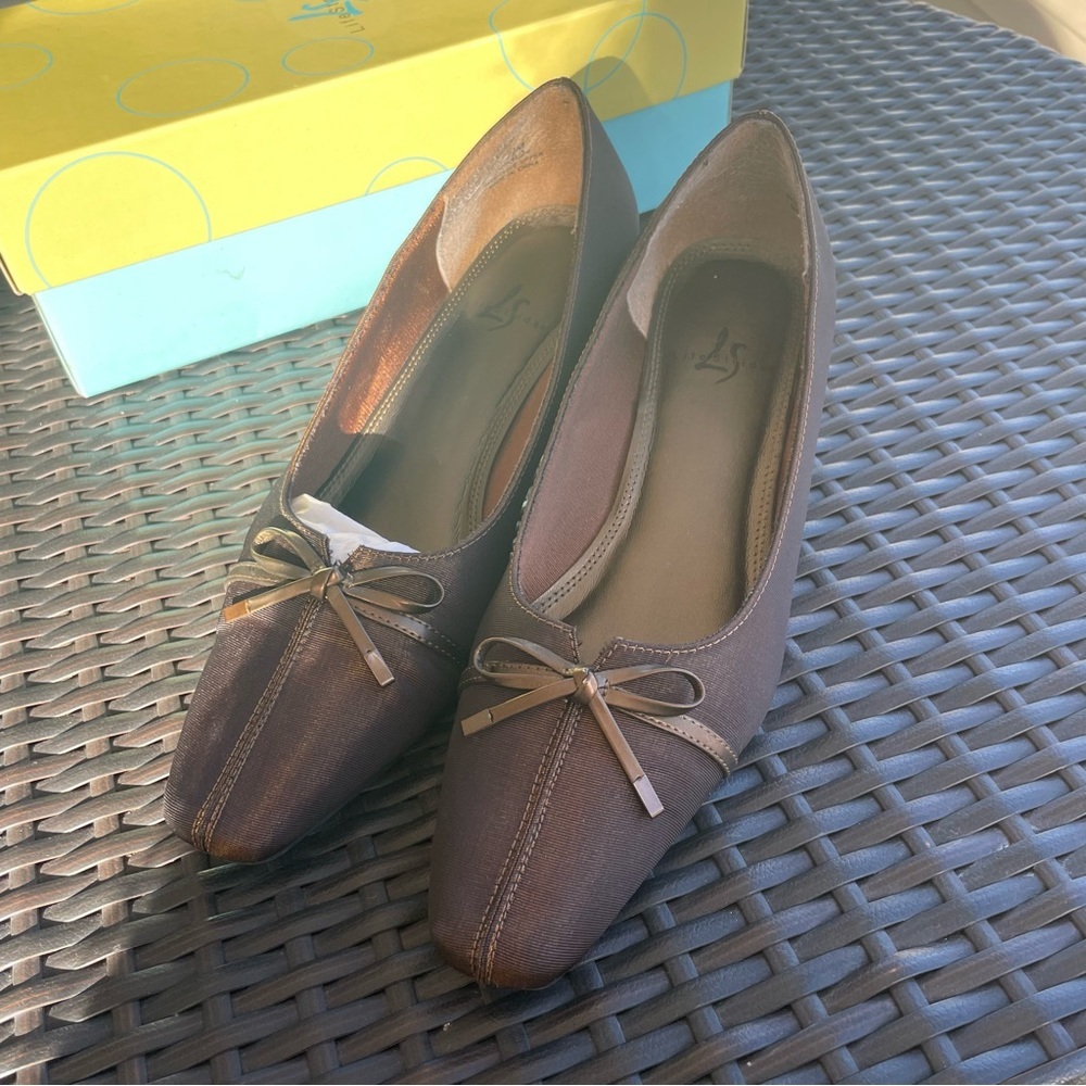 LifeStride Joyous Dark Copper Heel Size 7.5